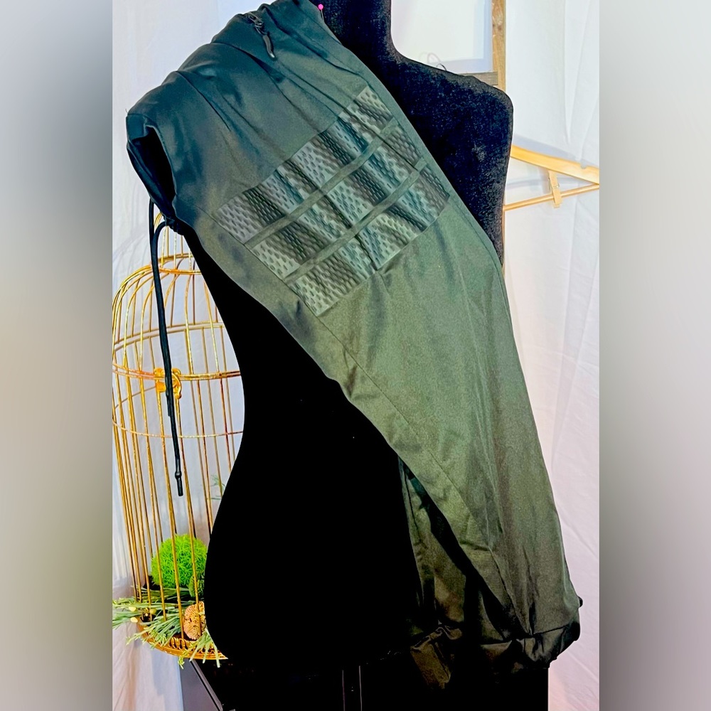 Public Record men’s athletic jogger, Size Small, green